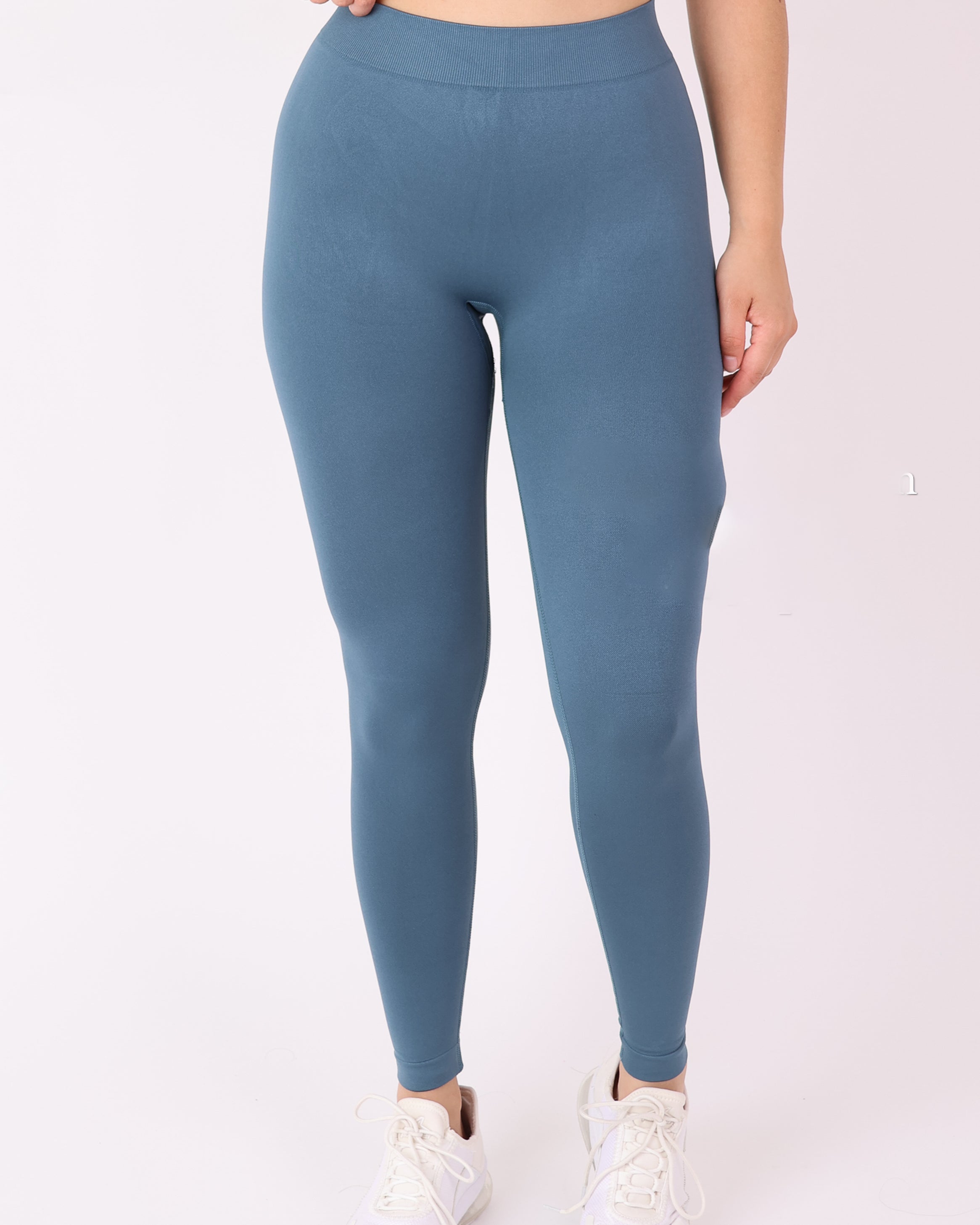 Calza Deportiva Mujer Push Up Pretina en V - HY27