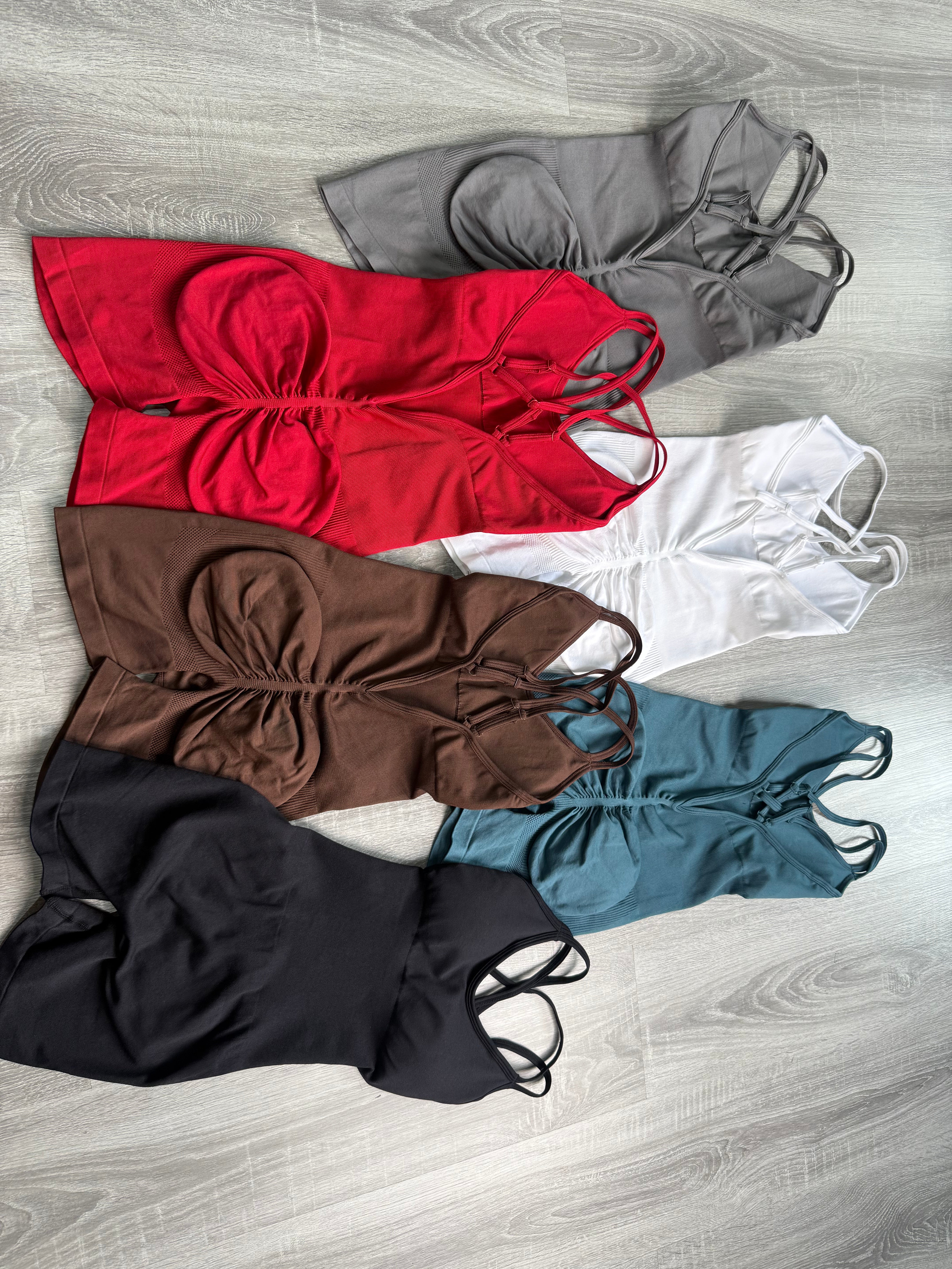 Enterizo Deportivo Con Push Up y Tirante Cruzado en Espalda - YJ288