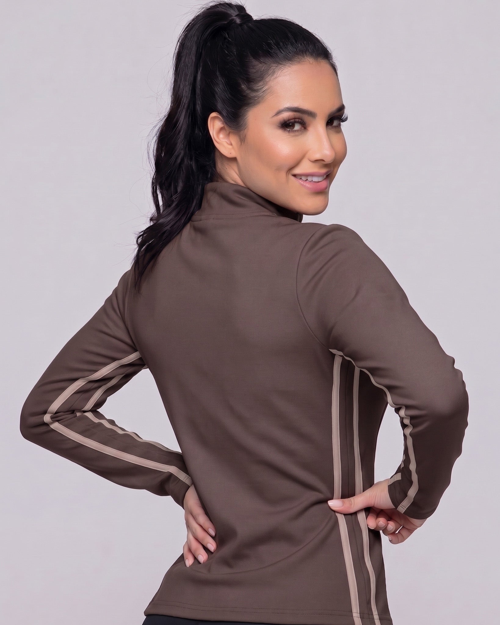 Chaqueta Térmica Modeladora Chiporro Calce Slim Lineas Negras - JYT047