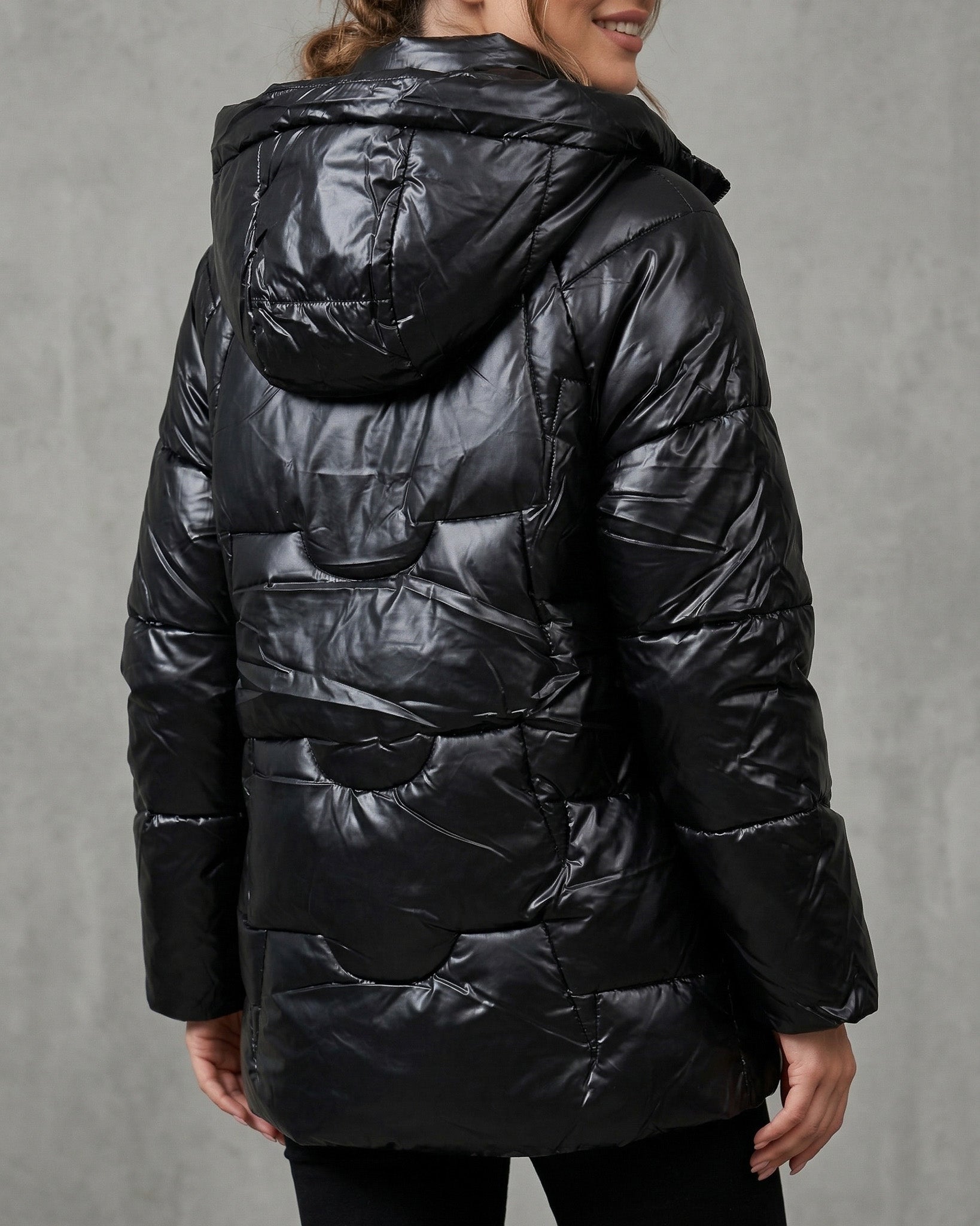 Parka Larga Brillante: Look Premium Contra el Frío - ELX1727