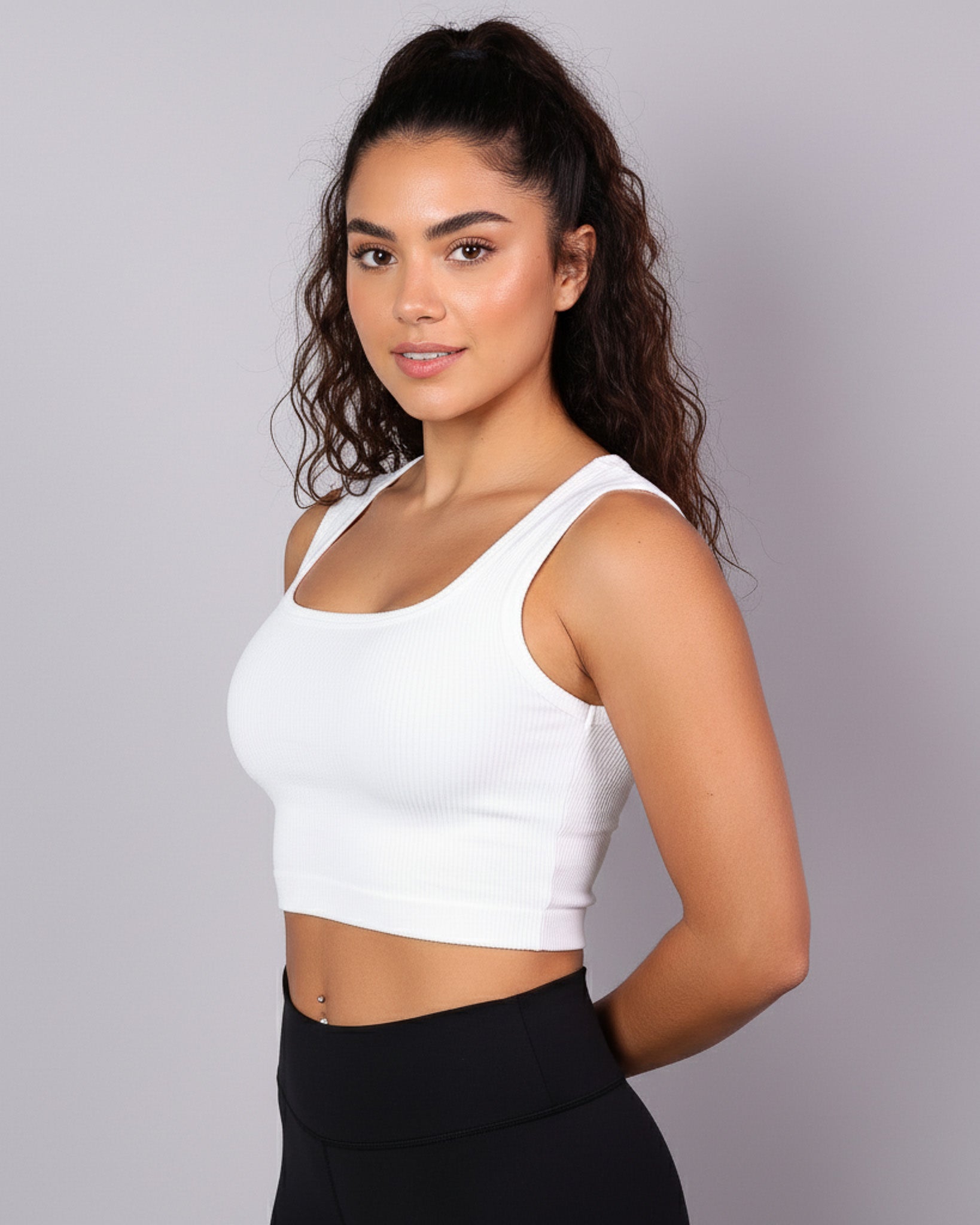 Peto Deportivo De Escote Cuadrado FitShape - YY609