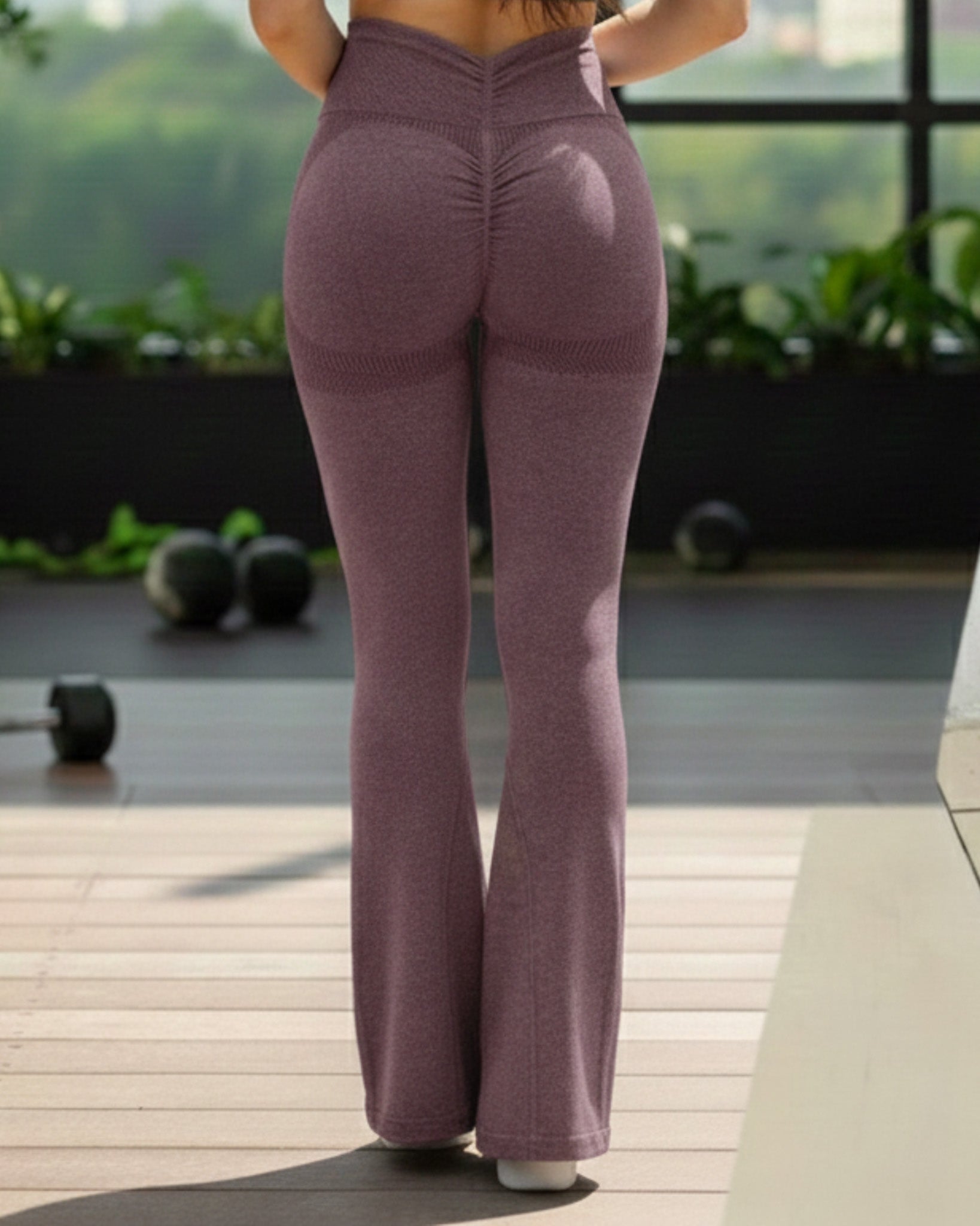 Calza Flare Mujer con Corte en V y Push Up Moldeadora - YJ290