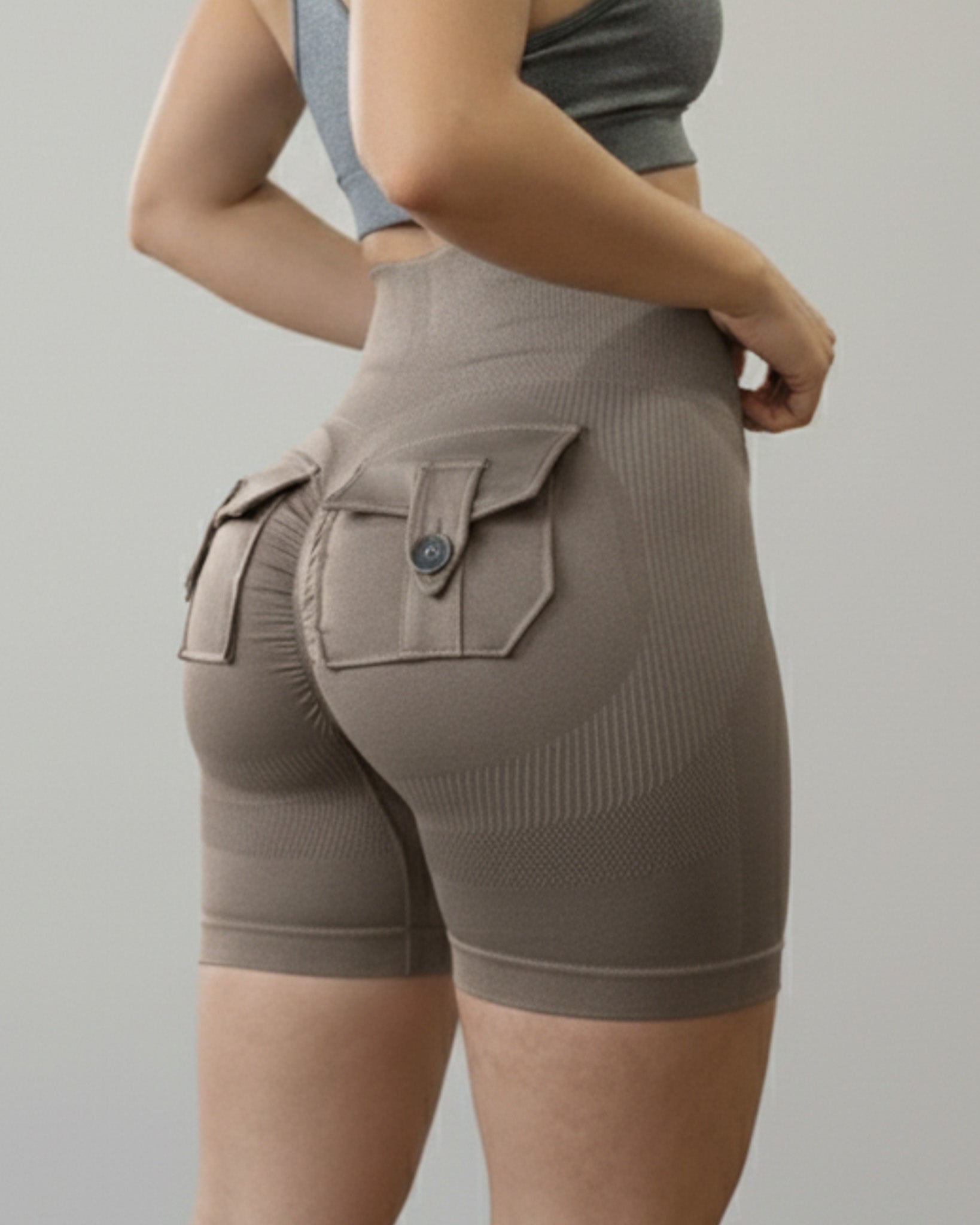 Short Deportivo Mujer con Bolsillo Trasero y Push Up - YJ242