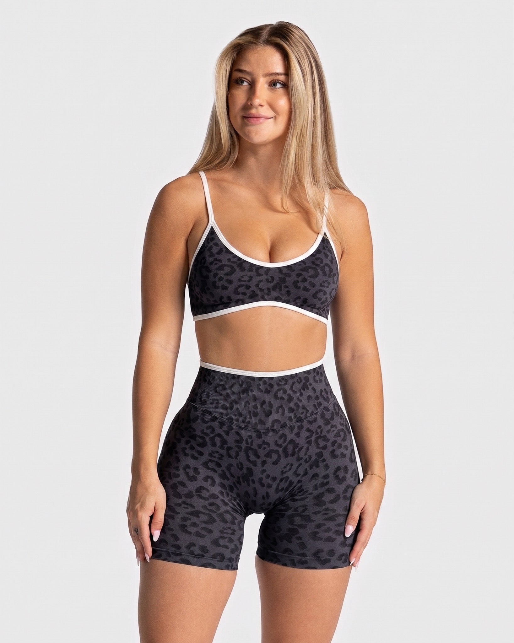 Set Fitness Animal Print Short Tiro Alto Y Top