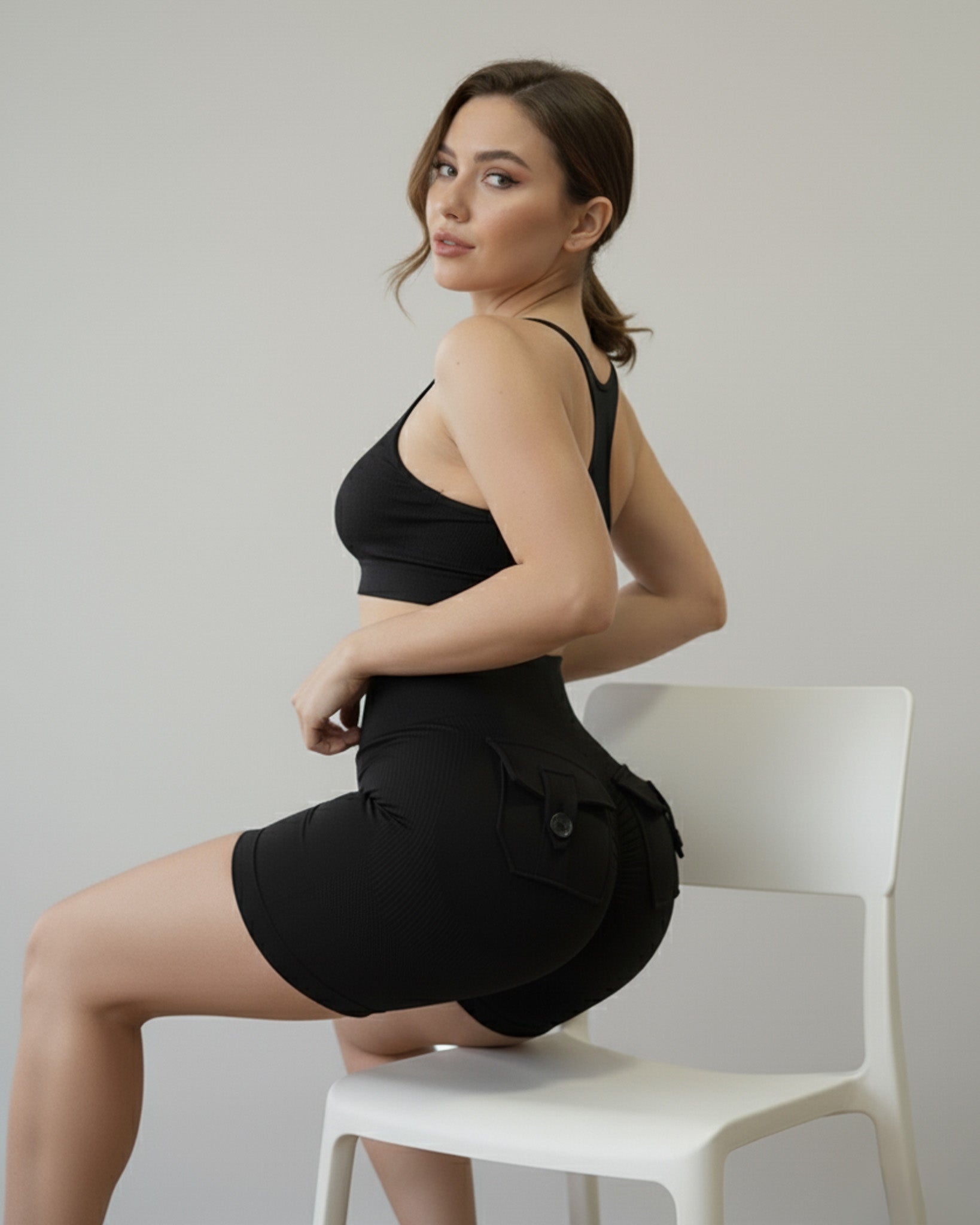 Short Deportivo Mujer con Bolsillo Trasero y Push Up - YJ242