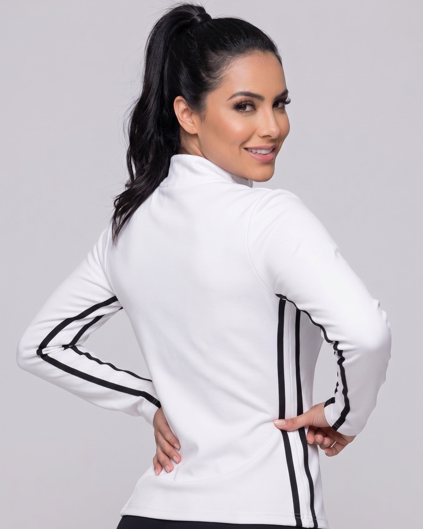 Chaqueta Térmica Modeladora Chiporro Calce Slim Lineas Negras - JYT047
