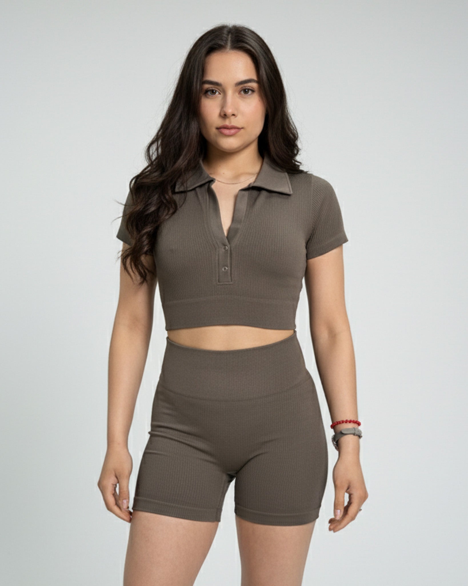 Conjunto Deportivo Mujer Peto con Cuello y Short - YJ259