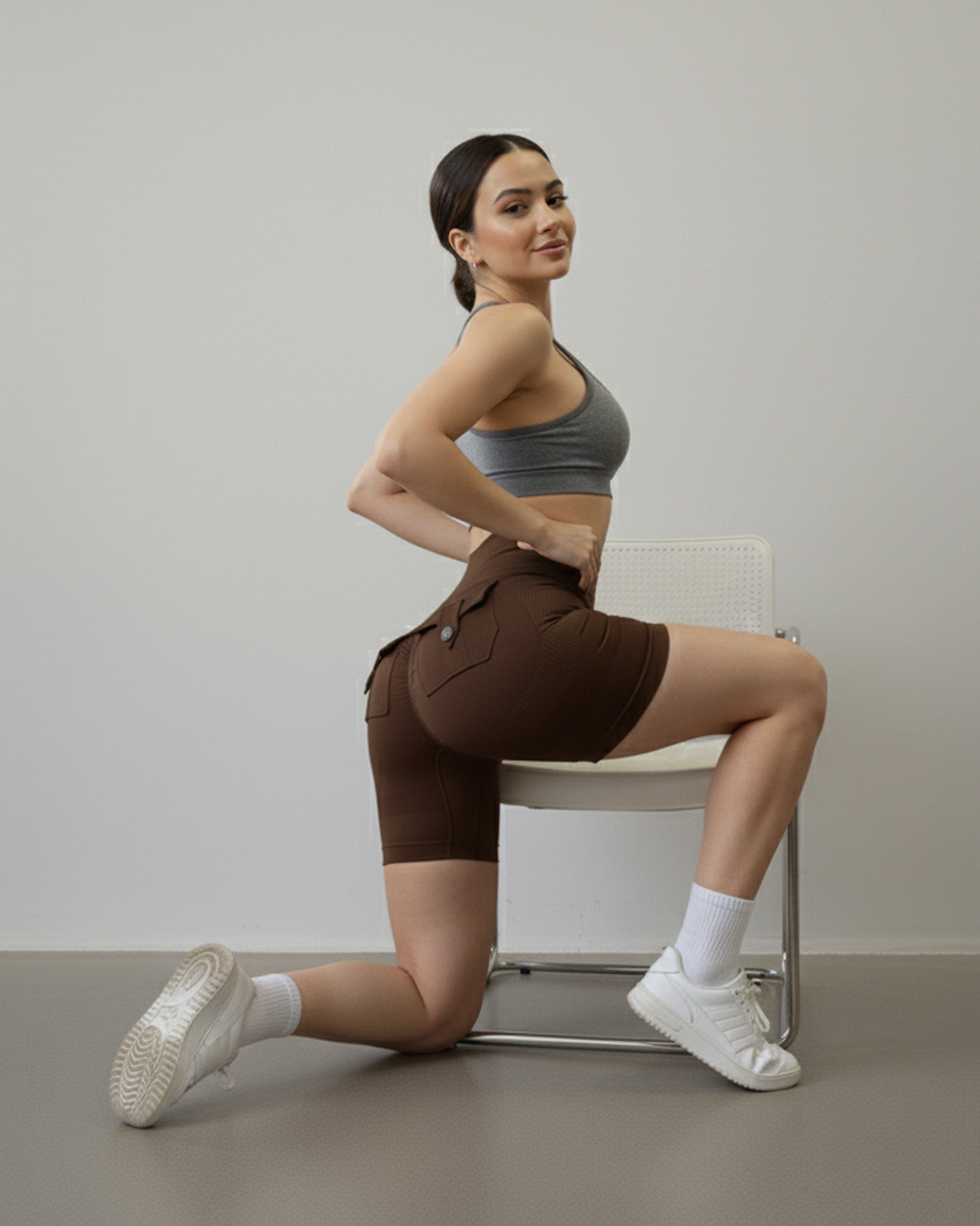 Short Deportivo Mujer con Bolsillo Trasero y Push Up - YJ242