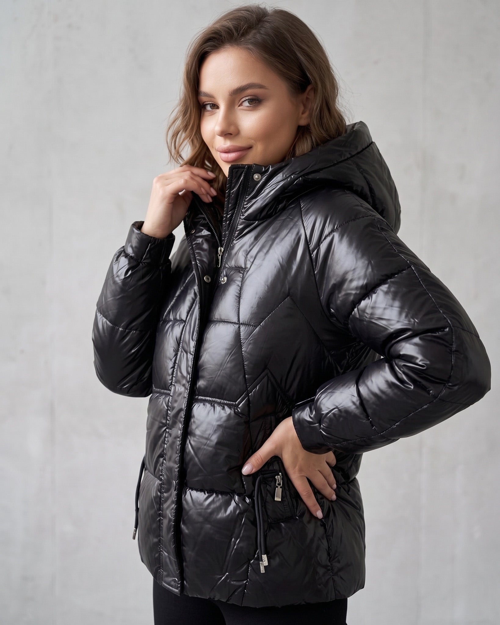 Parka Puffer Satinada: Estilo Urbano, Térmico y Premium - EXU1755
