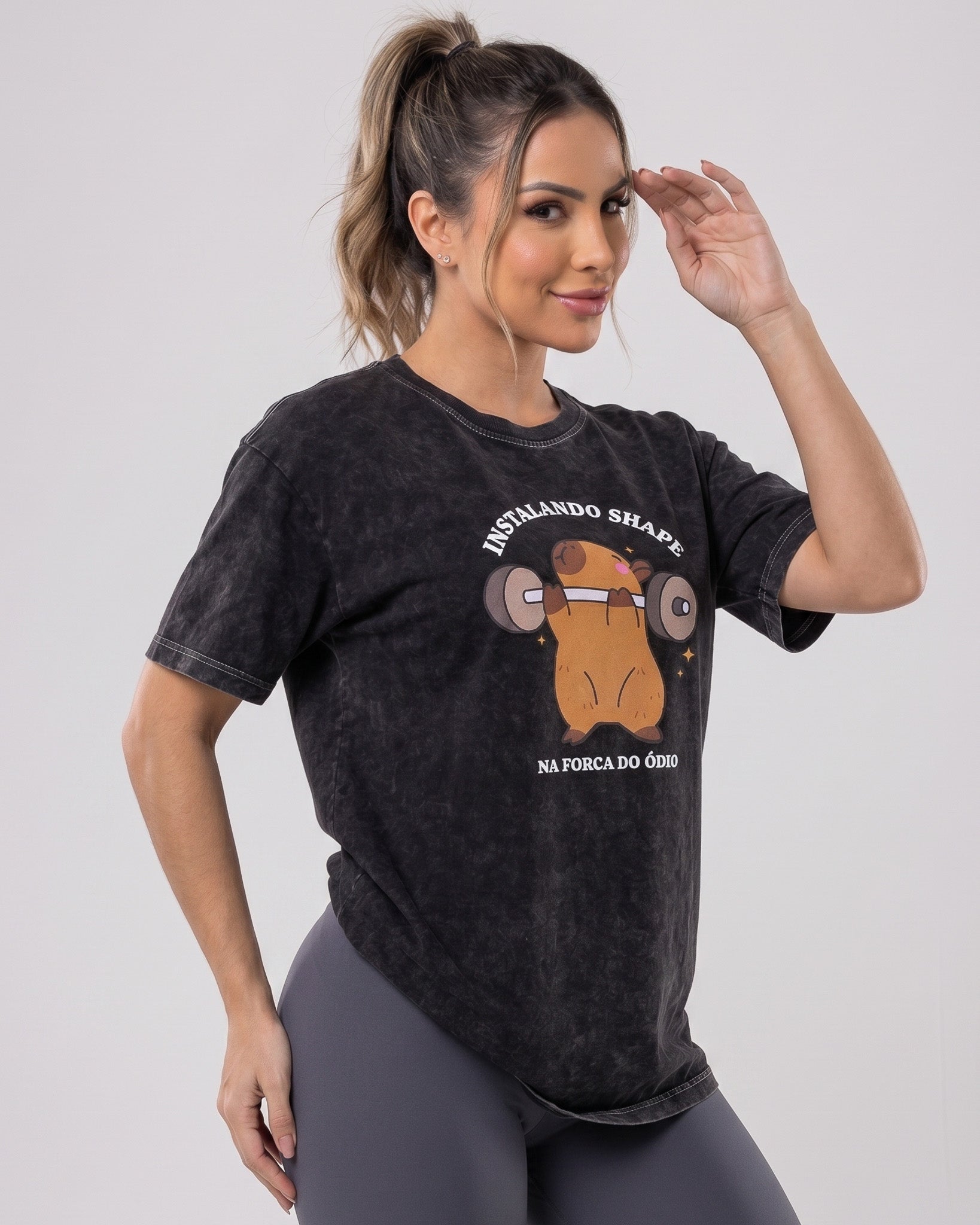 Polera Oversize Capybara - Vintage Gym Look Prelavada - A366