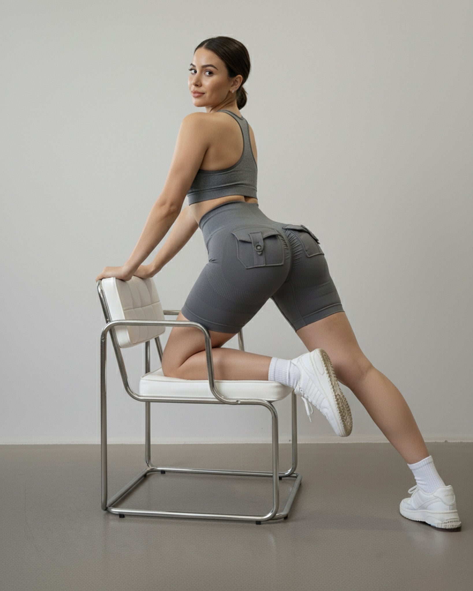 Short Deportivo Mujer con Bolsillo Trasero y Push Up - YJ242