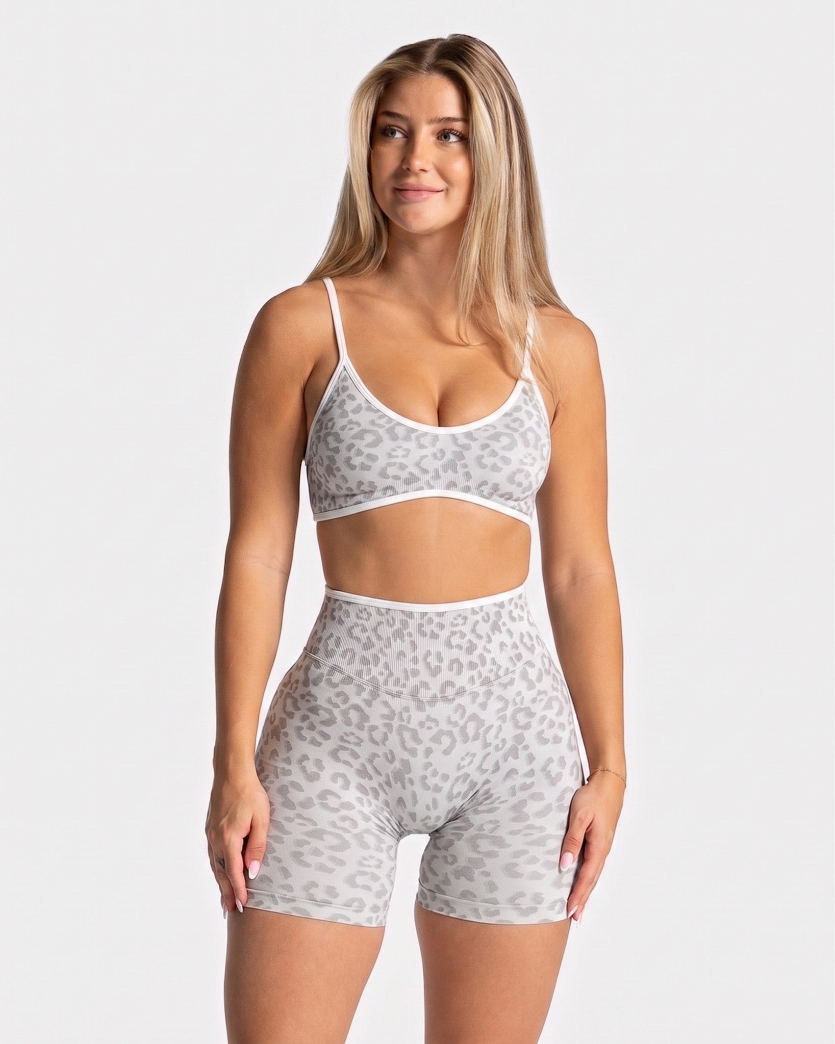 Set Fitness Animal Print Short Tiro Alto Y Top