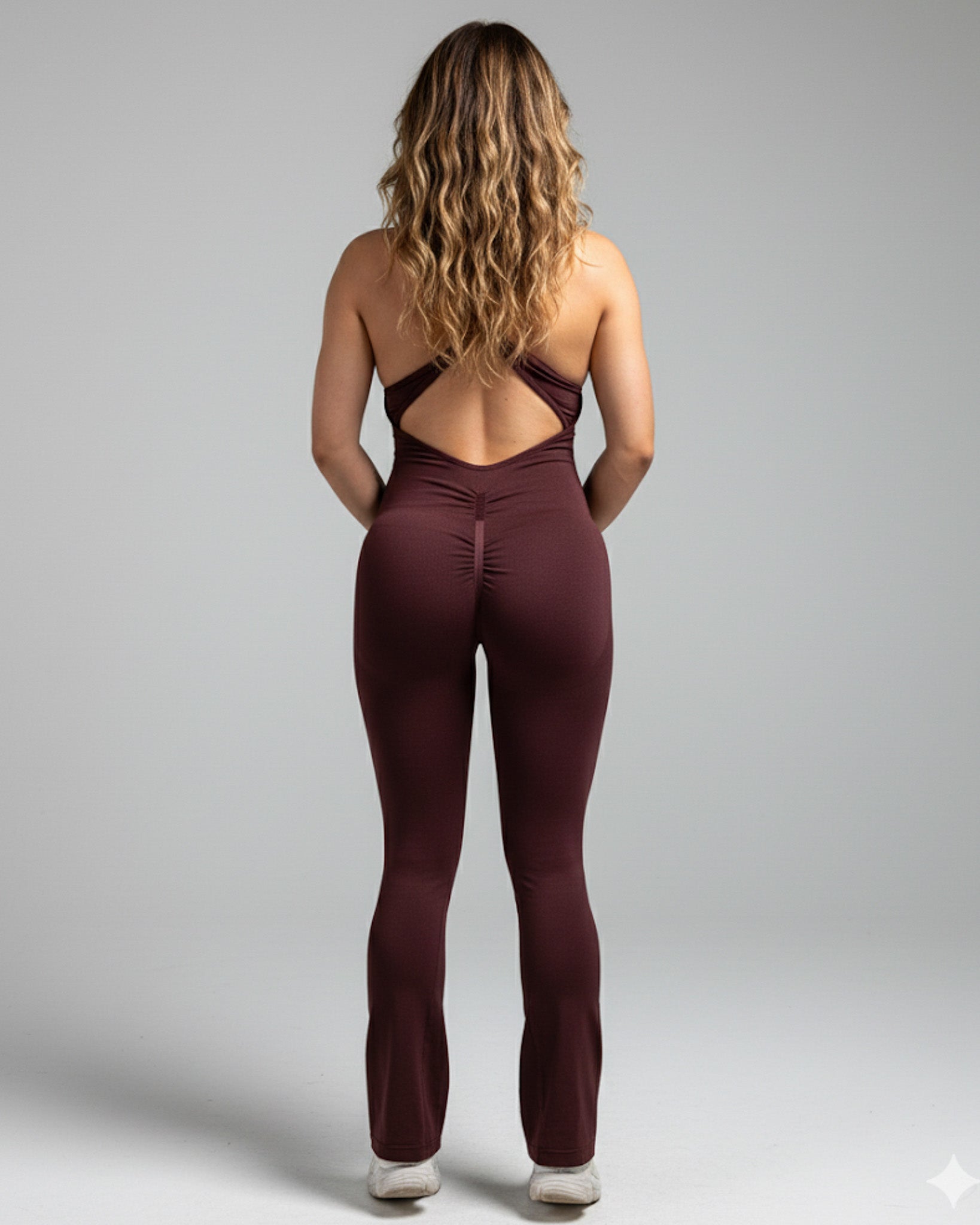 Enterizo Deportivo Flare y con Escote Atractivo - YJ249