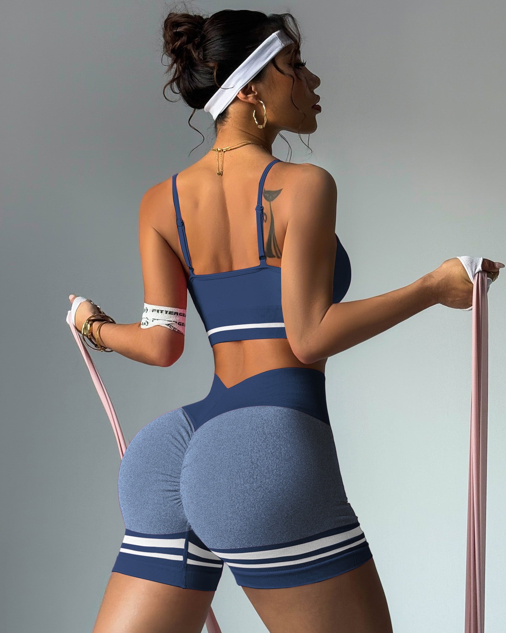 Conjunto Deportivo Peto y Short con Push Up y Corte V - YJ268