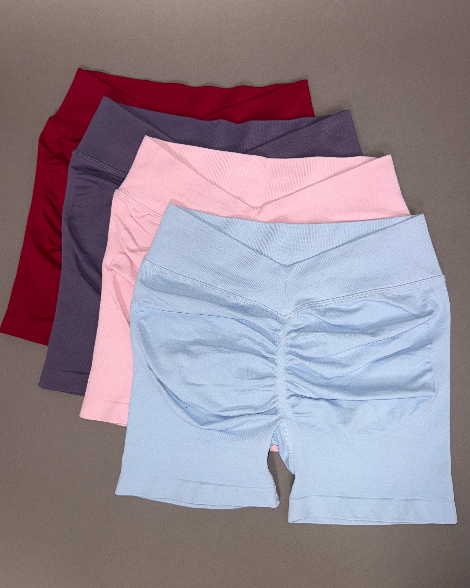 Short Deportivo Seamless Push Up Pretina V Mujer - YJ324