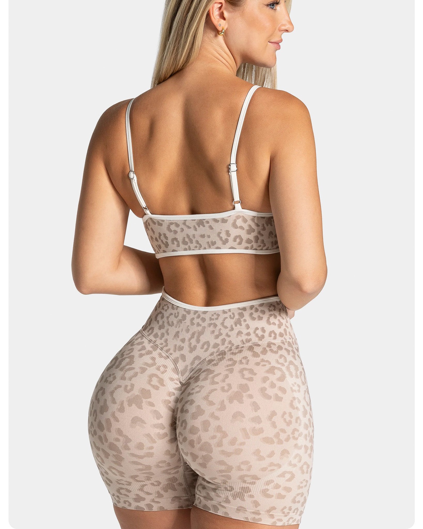 Set Fitness Animal Print Short Tiro Alto Y Top