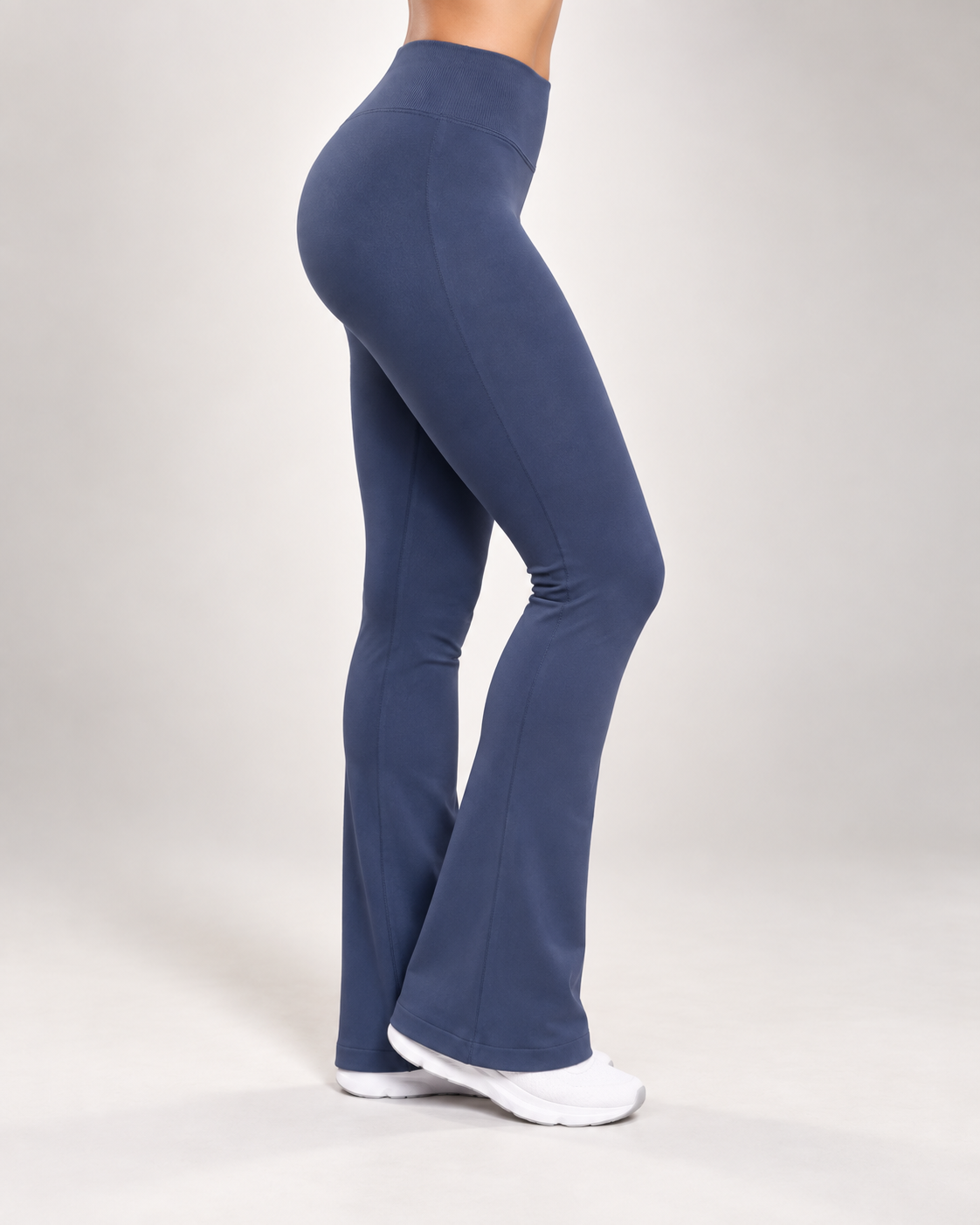 Calza Mujer Flare Acampanada Push Up Corte V Tiro Medio - YJ380