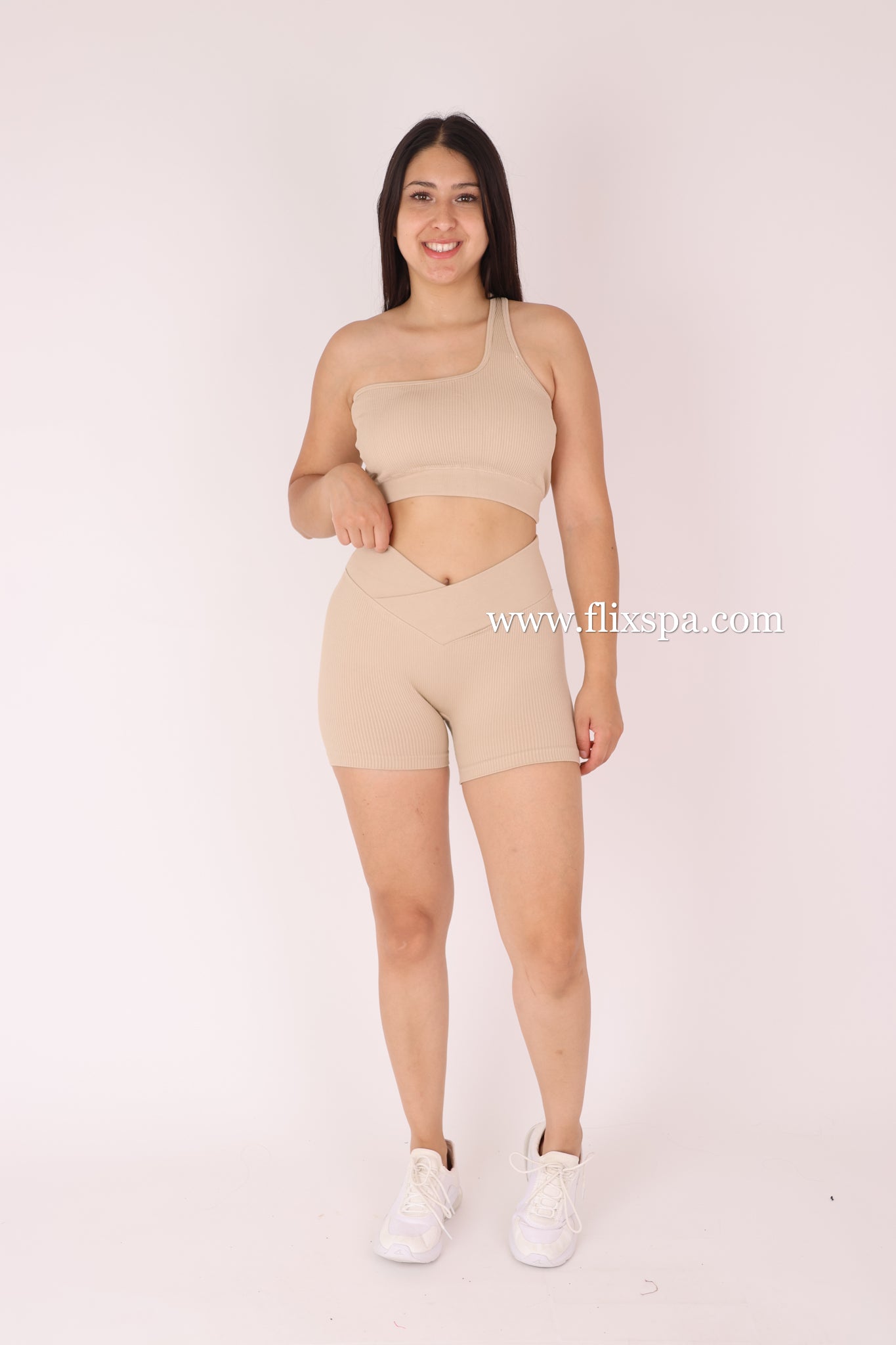 Conjunto Corto Push up Short pretina cruzada y Peto Asimétrico - YJ182