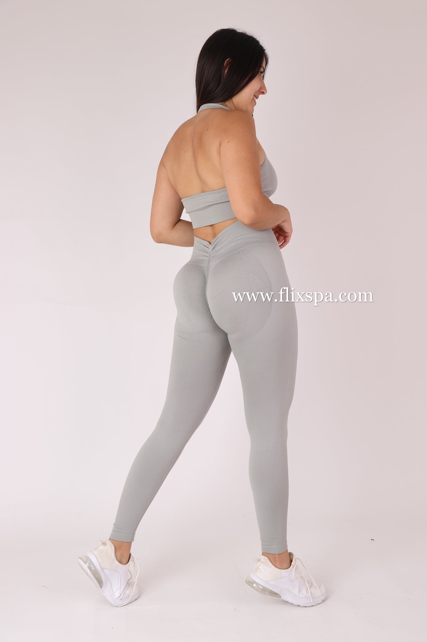 Conjunto Deportivo Calza Push Up con Pretina en V + Top Deportivo – Alta Calidad YJ164