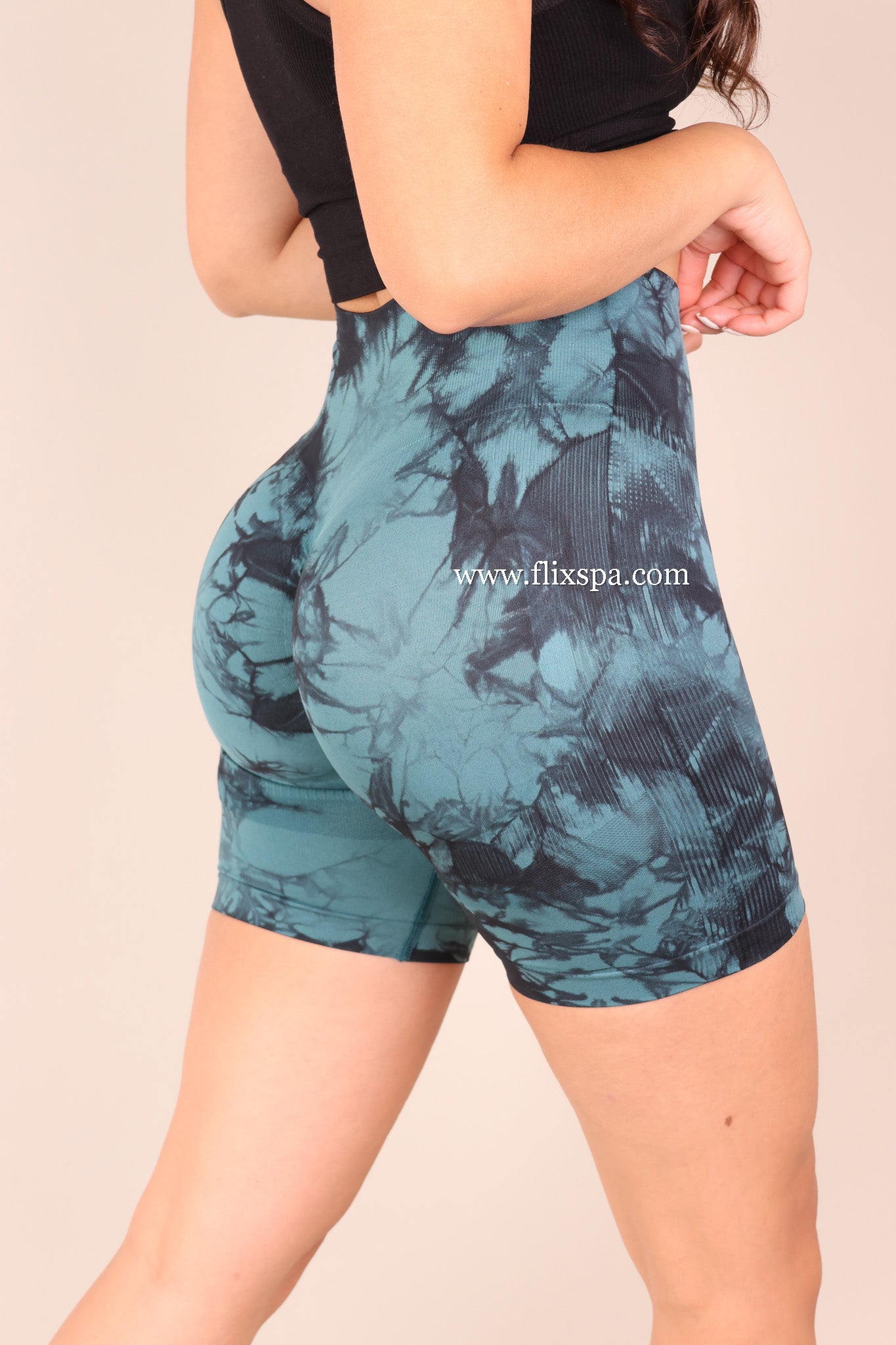 Short Tie Dye con Doble Push Up