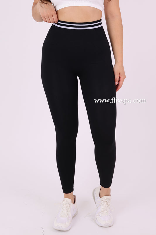 Calza Deportiva Negra Pretina Alta con detalle a Rayas Push Up