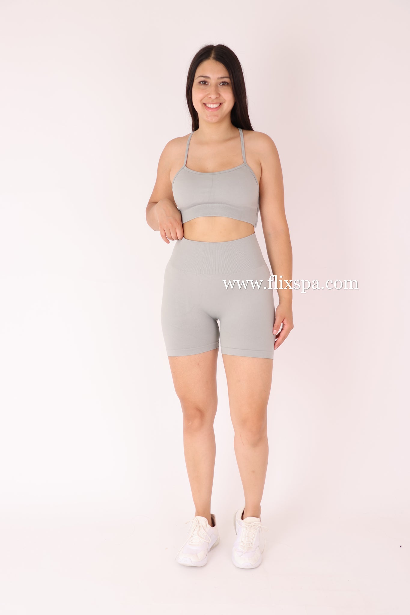 Conjunto Short Corte V + Peto con Tiras  Push up - YJ185