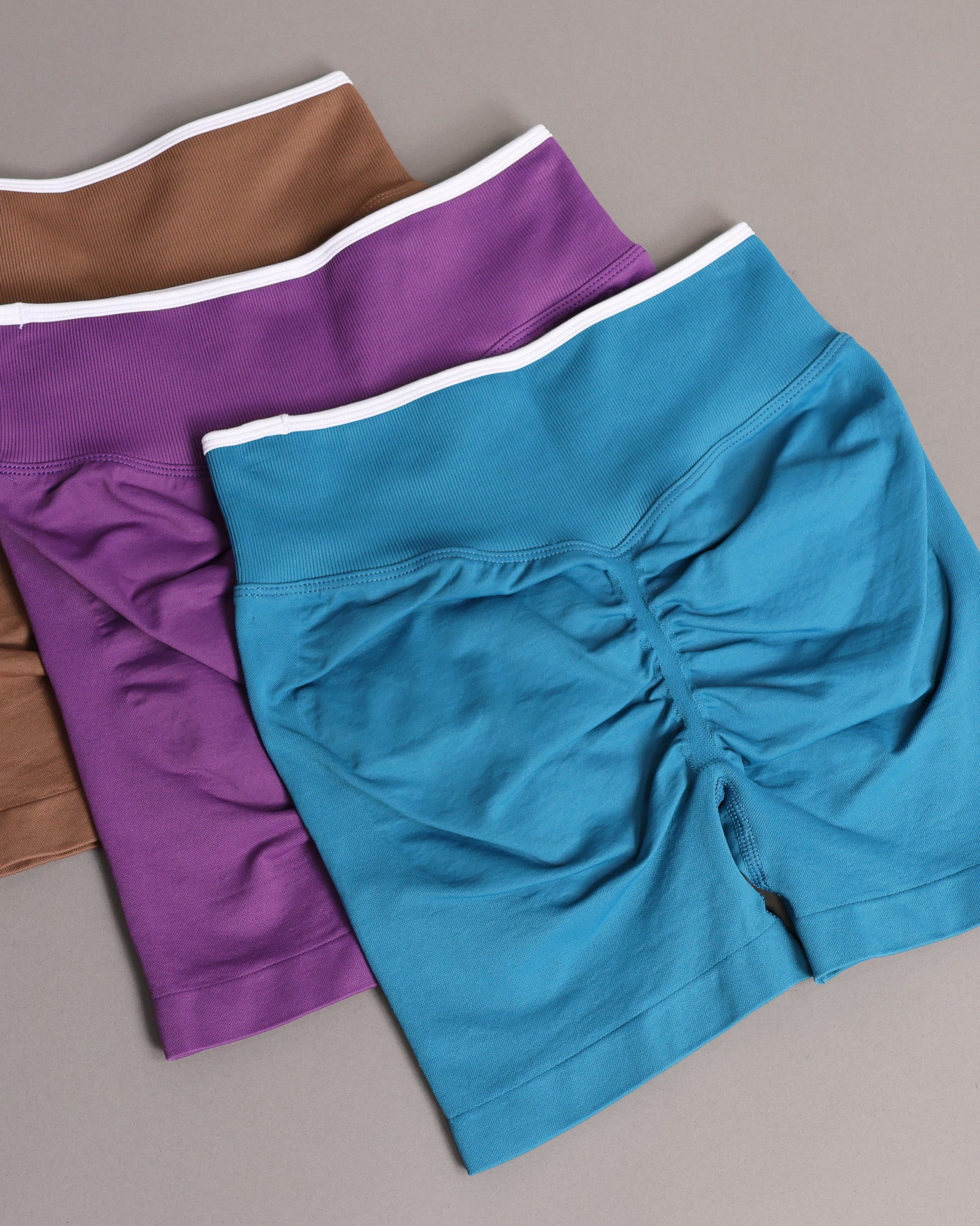 Short Deportivo Seamless Push Up Pretina Bicolor Gym - YJ346