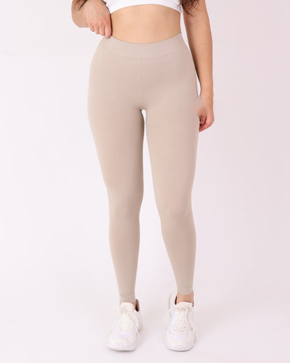 Calza Deportiva Mujer Push Up Pretina en V - HY27