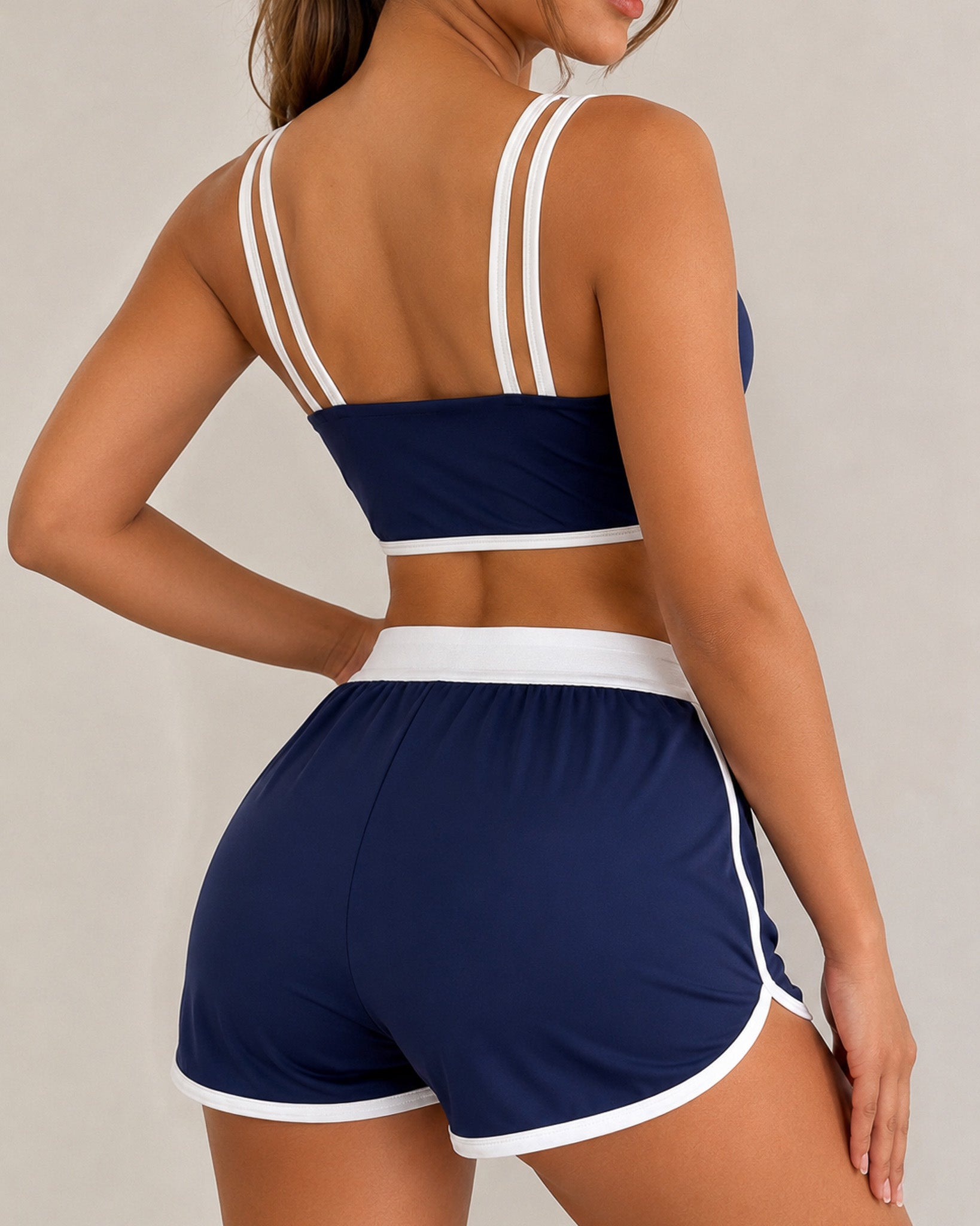 Conjunto Deportivo Mujer Gym Retro Lineas Short y Peto Top