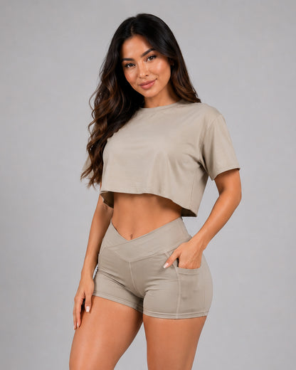 Conjunto Fitness Mujer Short Pretina Cruzada Y Polera Crop