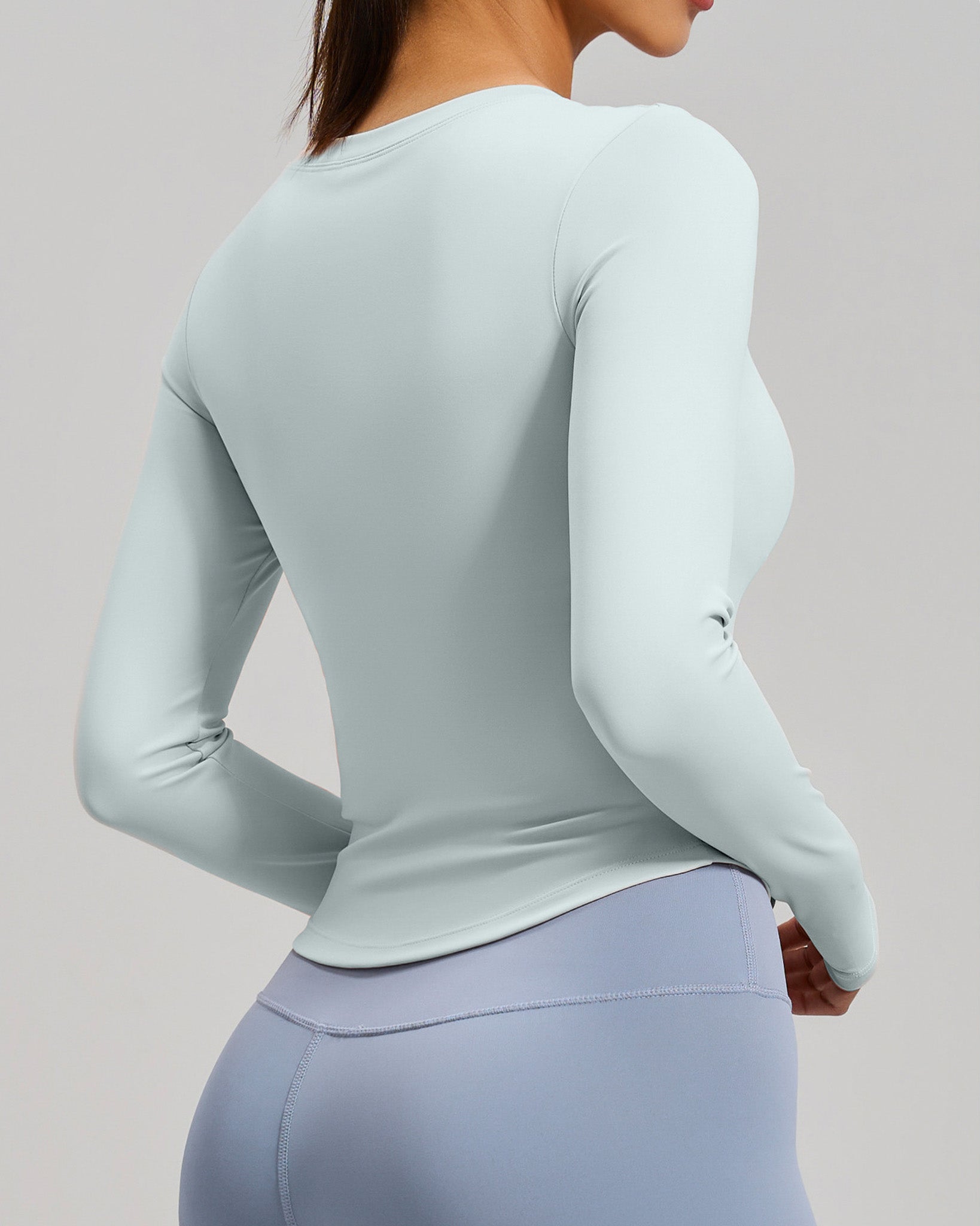 Polera Sport Pro: Calce Slim, Pasadedo y Busto con Relleno - JYT030