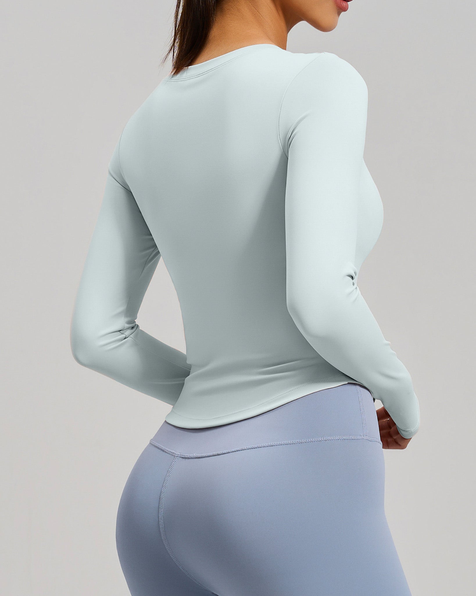 Polera Sport Pro: Calce Slim, Pasadedo y Busto con Relleno - JYT030