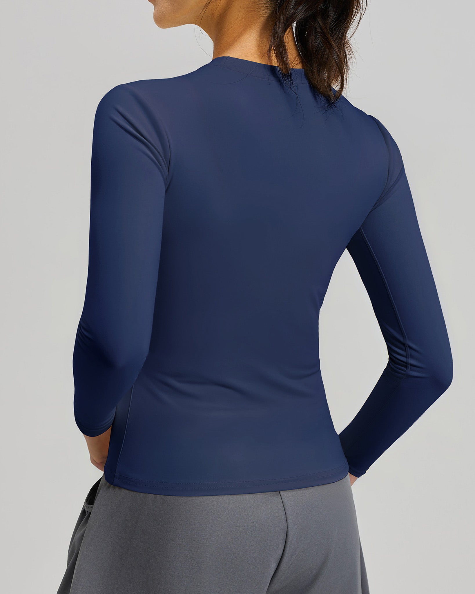 Polera Manga Larga Dry Fit Pro: Calce Slim y Secado Rápido - JYT028