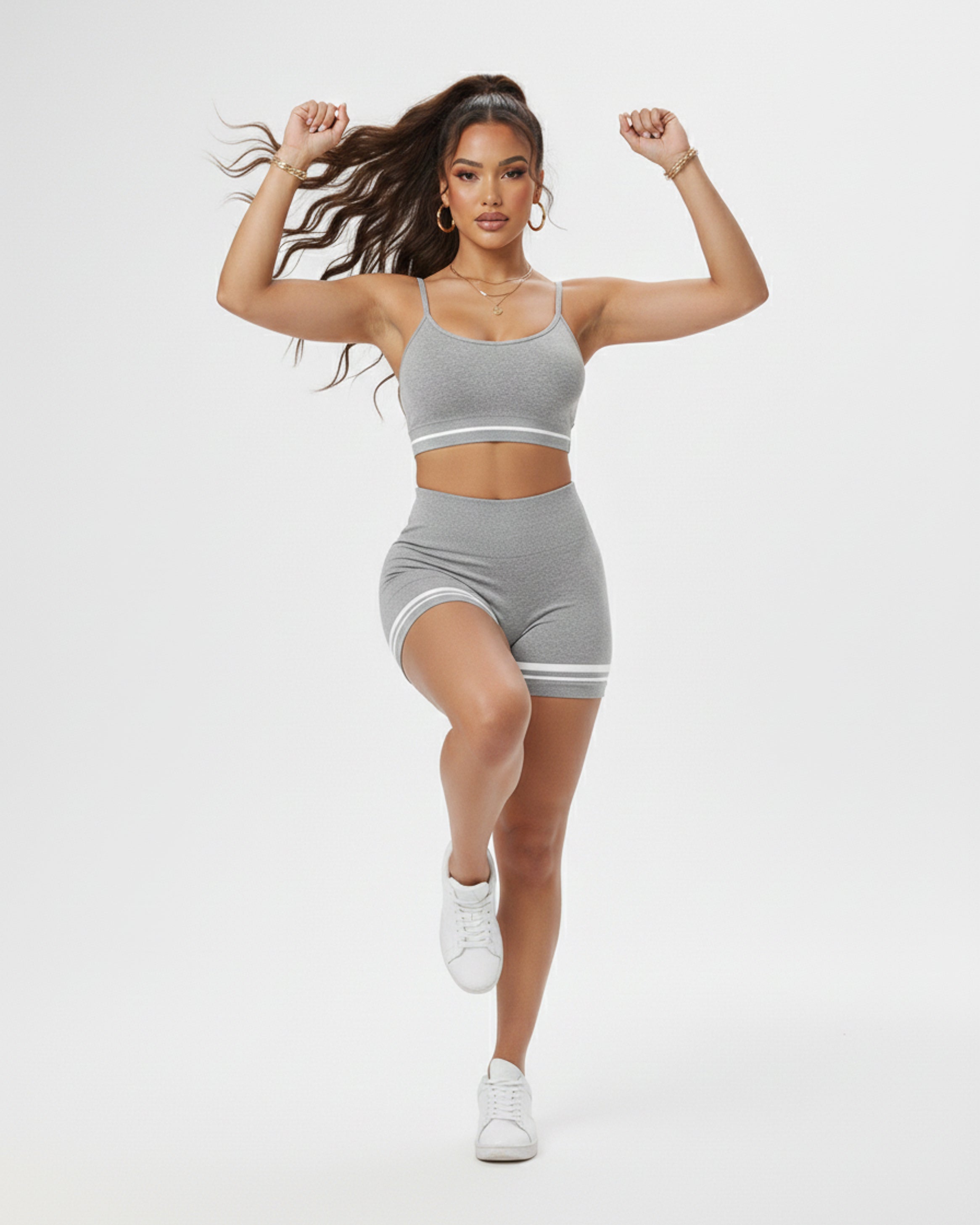 Conjunto Deportivo  Peto y Short con Push Up y Corte V - YJ268