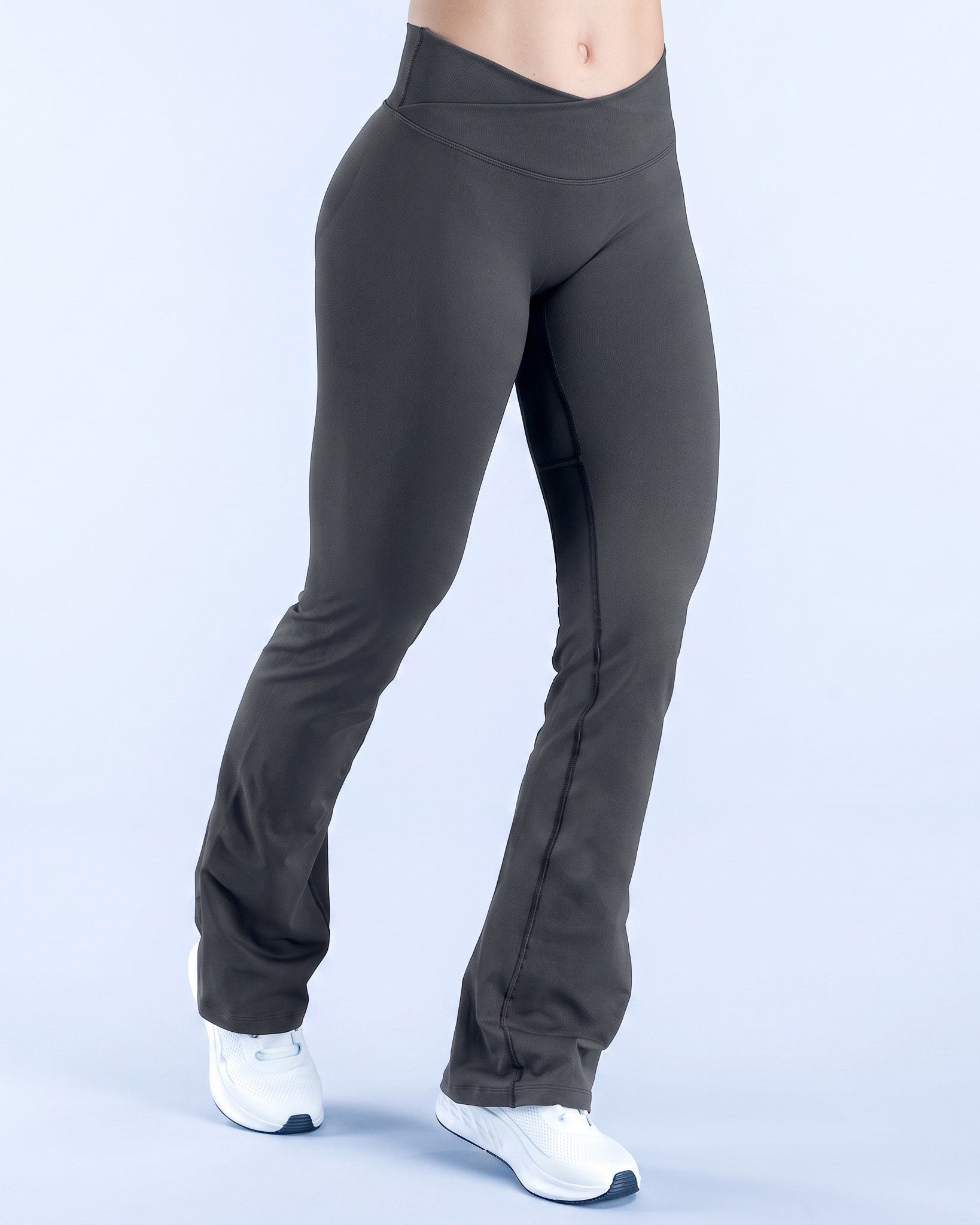Calza Oxford Flare Push Up con Pretina en V Cruzada - YJ330