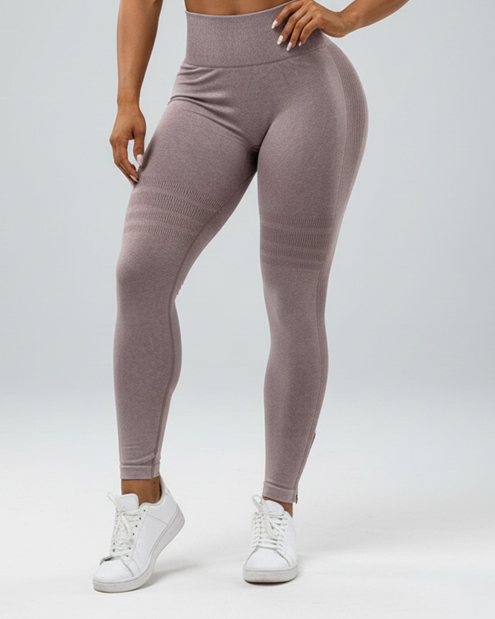 Calza Deportiva con Push Up Moldeadora y Cierre en el Tobillo - YJ301