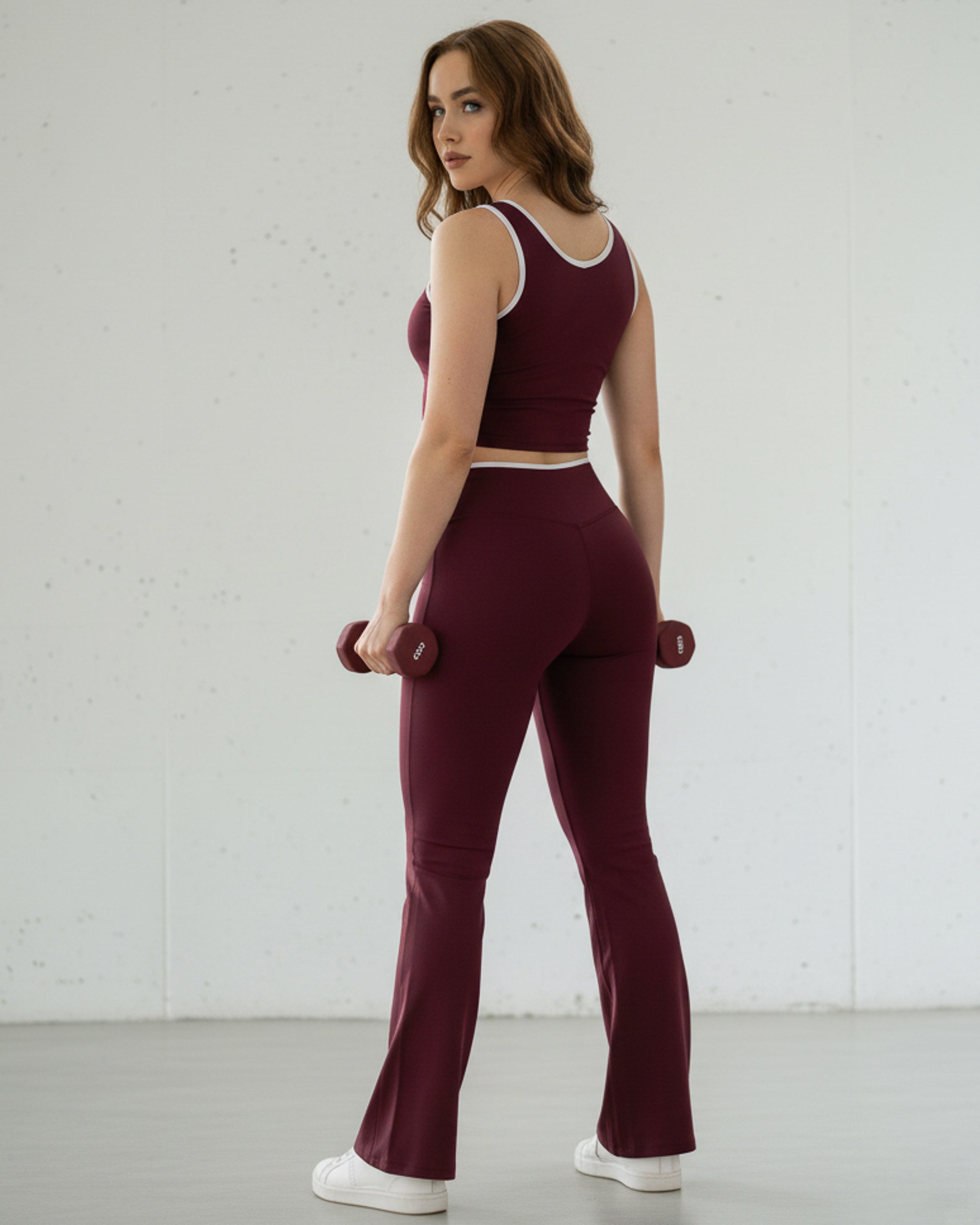 Conjunto Deportivo Mujer con Calza Flare Lúmina Sport - 3568
