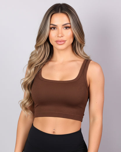 Peto Deportivo De Escote Cuadrado FitShape - YY609