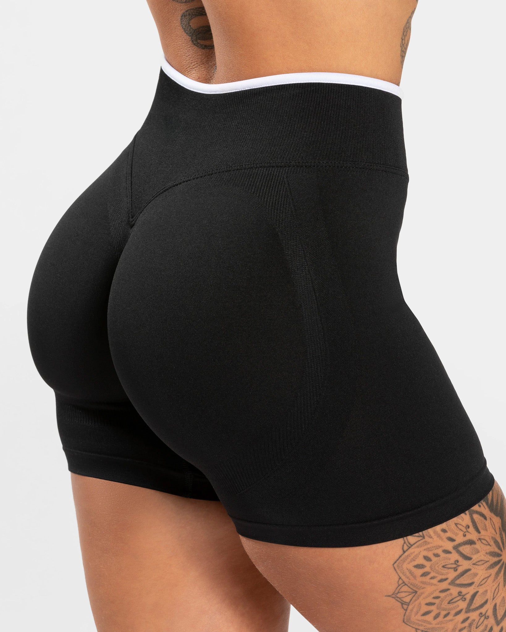 Conjunto Deportivo Fitness Mujer Top Tirantes y Short Biker - FX01