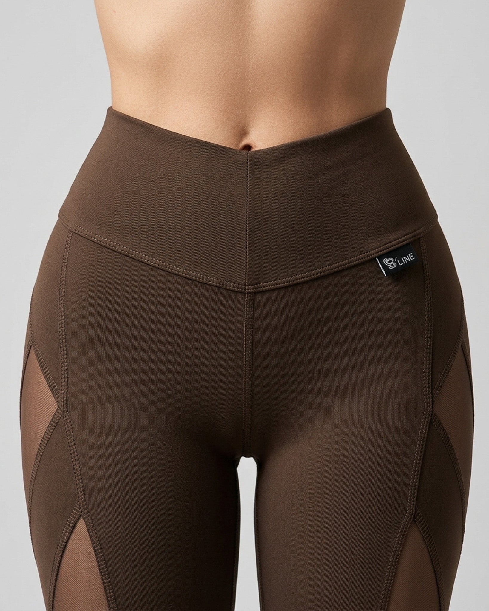 Calza Sport con Mallas Laterales y Efecto Push Up Extremo - A356