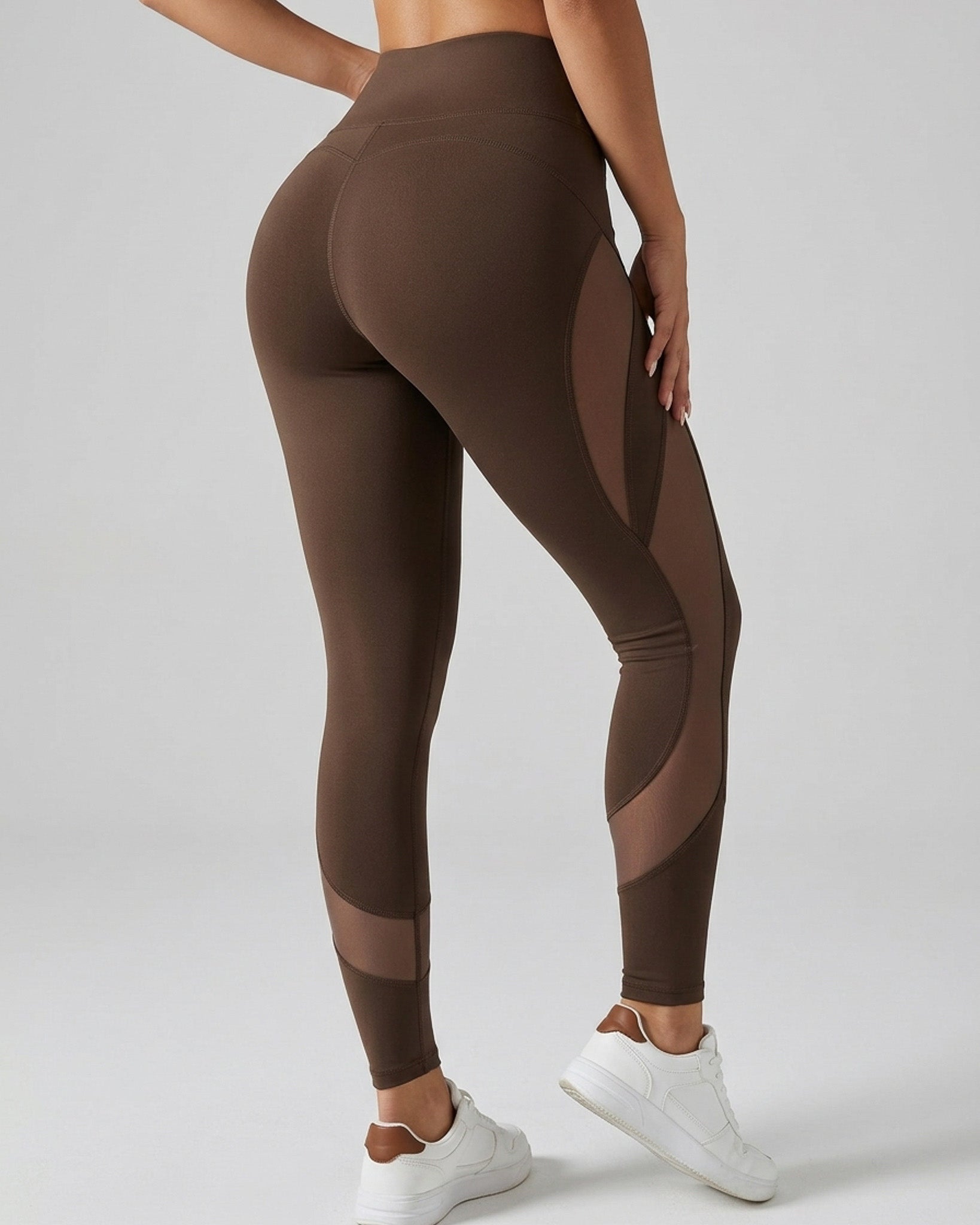 Calza Sport con Mallas Laterales y Efecto Push Up Extremo - A356