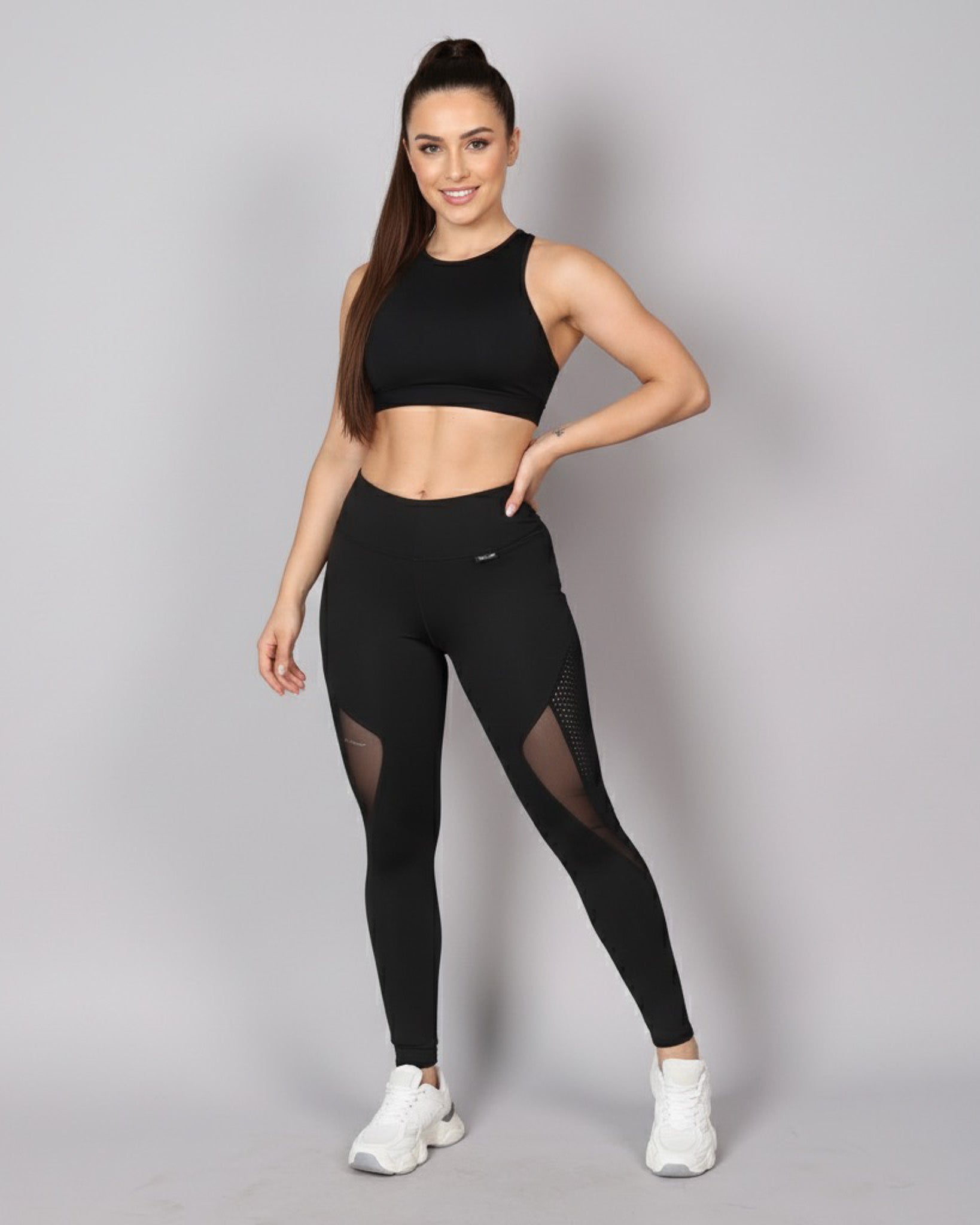 Calza Deportiva con Detalle de Malla Premium - A340