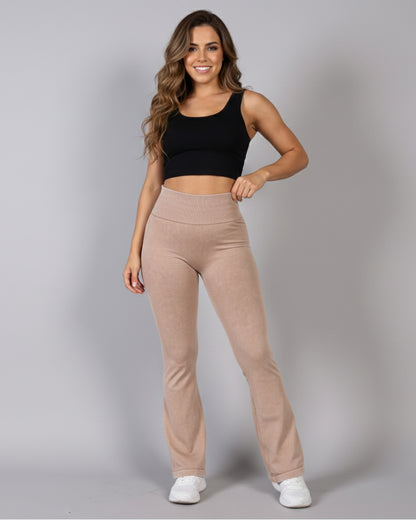 Calza Flare Mujer con Corte en V y  Push Up Moldeadora - YJ290