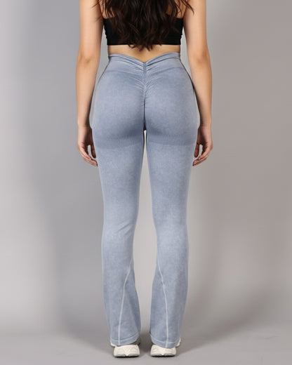 Calza Flare Mujer con Corte en V y  Push Up Moldeadora - YJ290