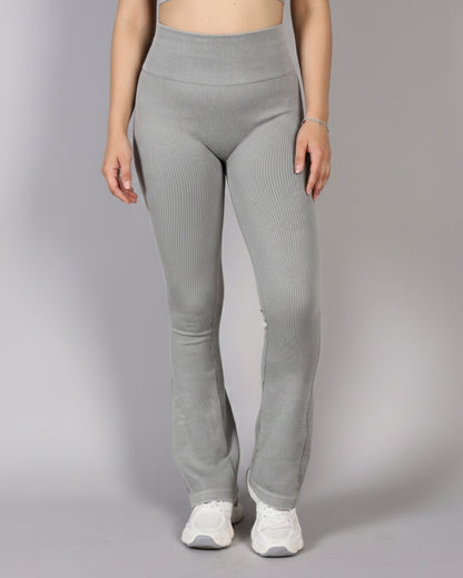 Calza Flare Rib Color Uniforme con Push Up - YJ291