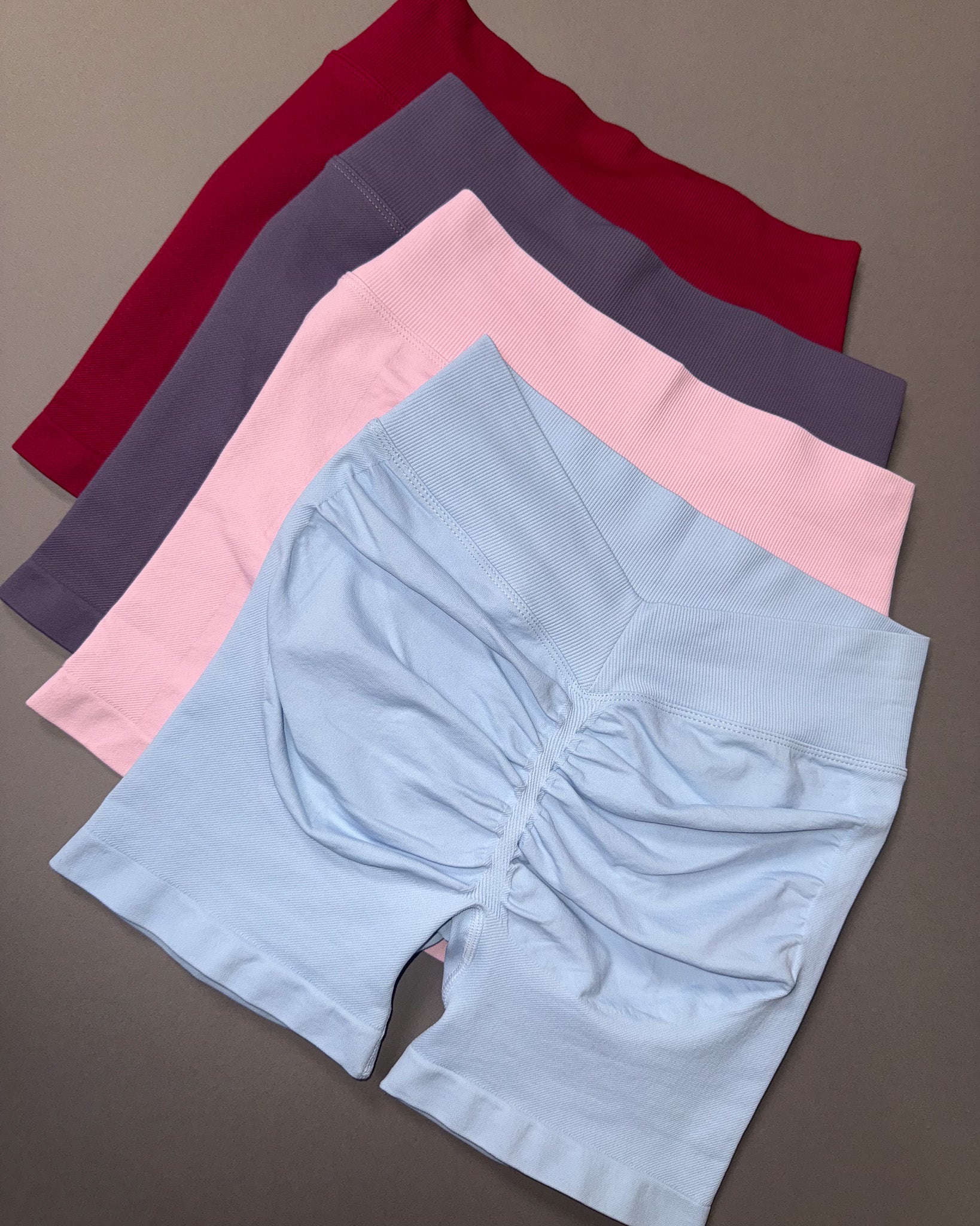 Short Deportivo Seamless Push Up Pretina V Mujer - YJ324