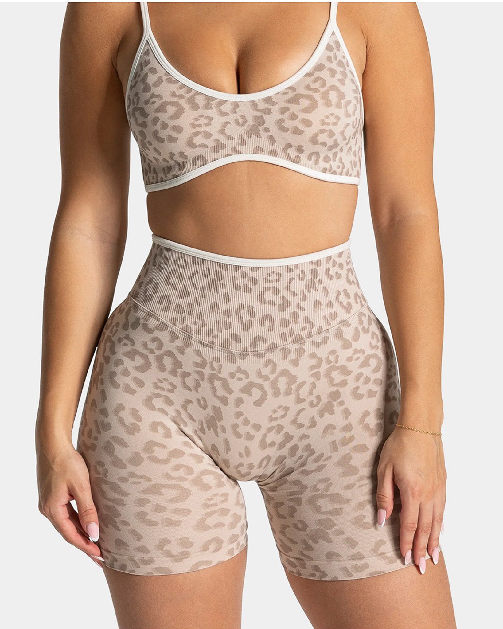 Set Fitness Animal Print Short Tiro Alto Y Top