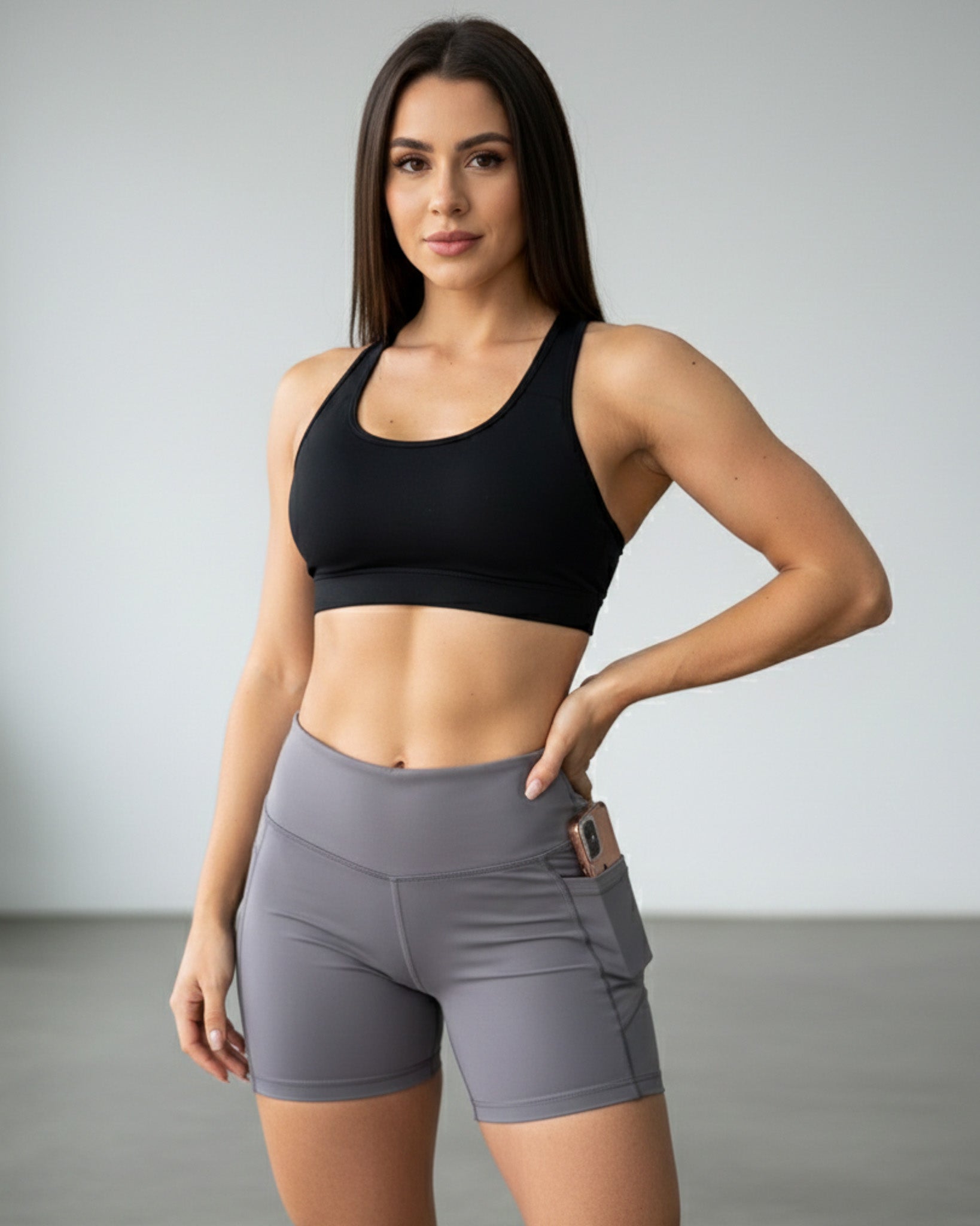 Short Deportivo Mujer Calza Corta con Bolsillos Laterales - YK37103