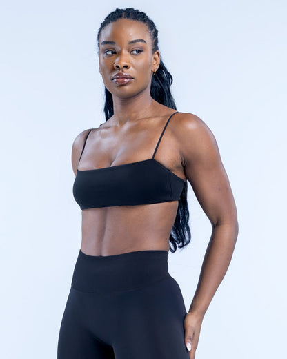 Set Deportivo Mujer Defy Top Peto y Short 4.5 - FX08