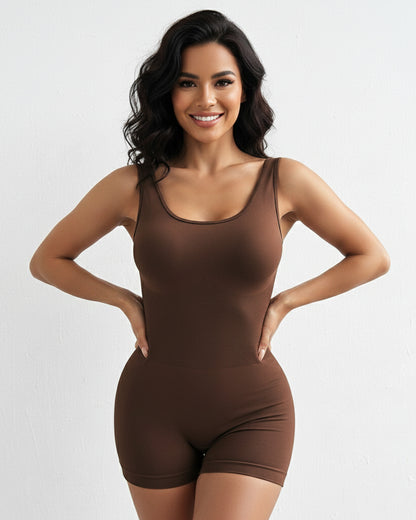 Enterizo Corto con Corte en V en la Espalda y Push Up - YJ289